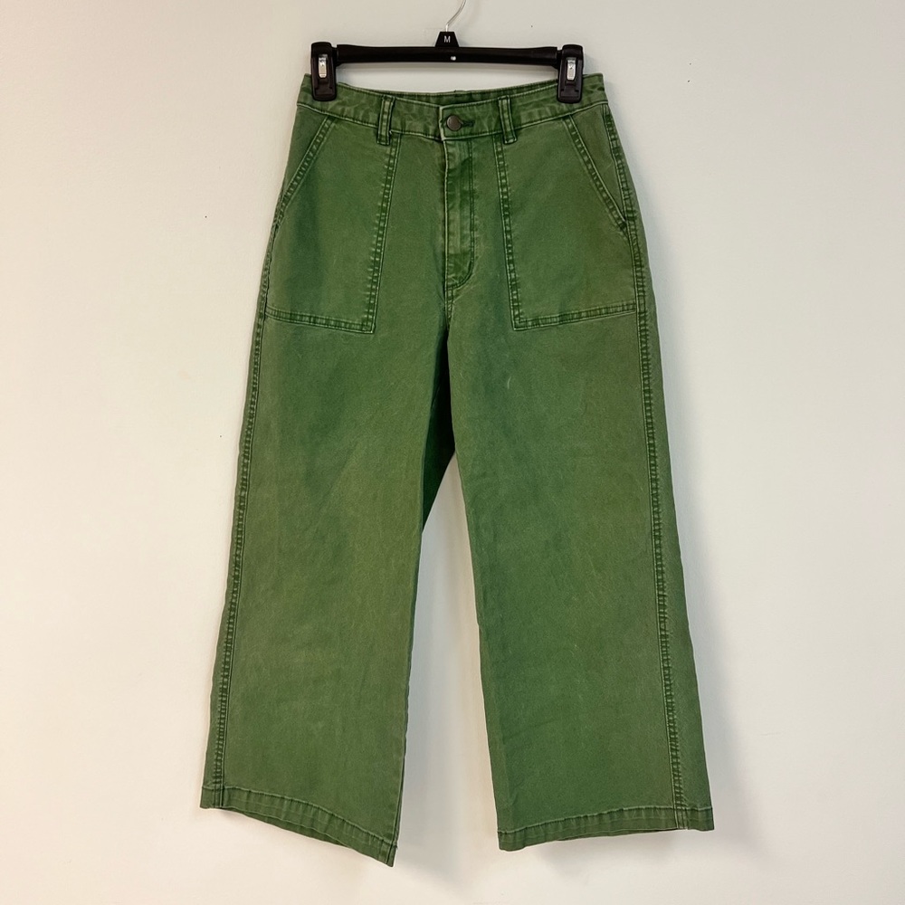 Universal Thread green pants
